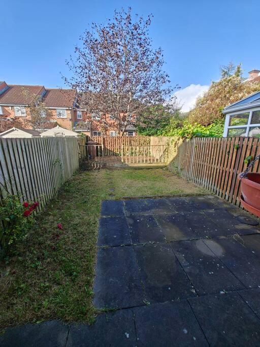 The Castle Villa Killingworth Exterior photo